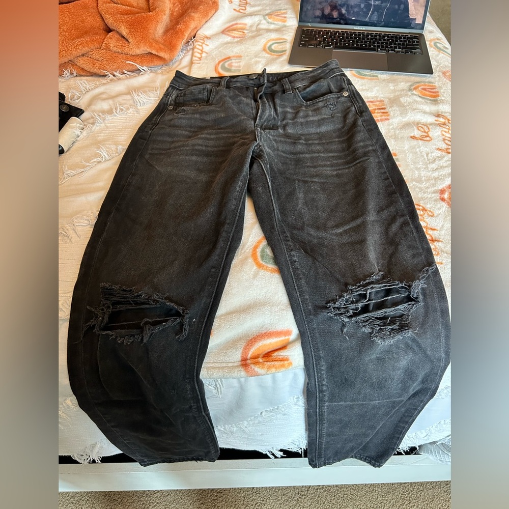 american eagle black mom jeans